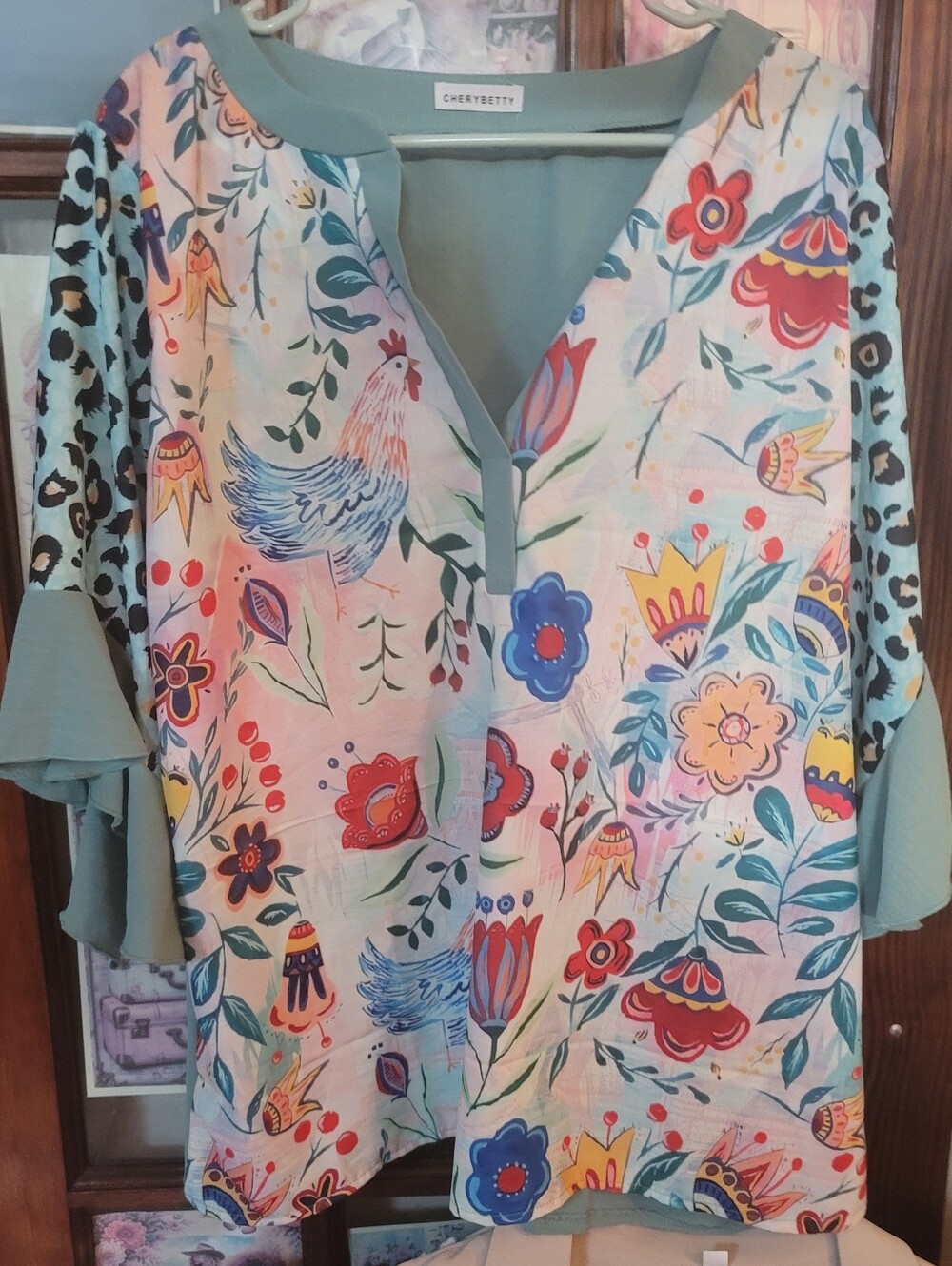 Floral V-Neck Tunic Top in Sage Green